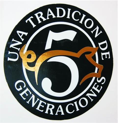 UNA TRADICION DE 5 GENERACIONES trademark